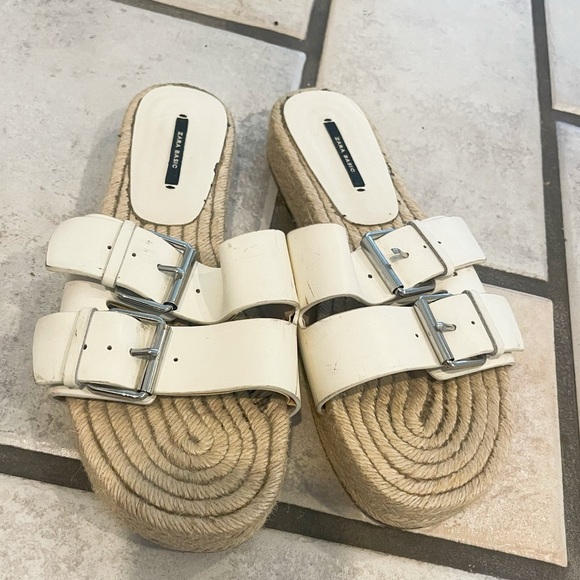 Zara sandals - Picture 2 of 4